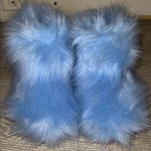 Kids Fluffy Blue Slippers